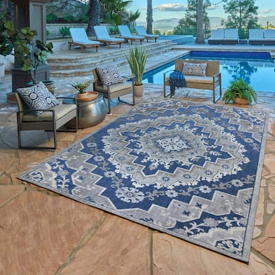 Gertmenian Fosel Arasi Blue Grey Bohemian Mandala High-Low Indoor/ Outdoor Area Rug