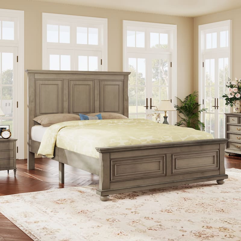 Traditional Town and Country Style Pinewood Vintage Bed