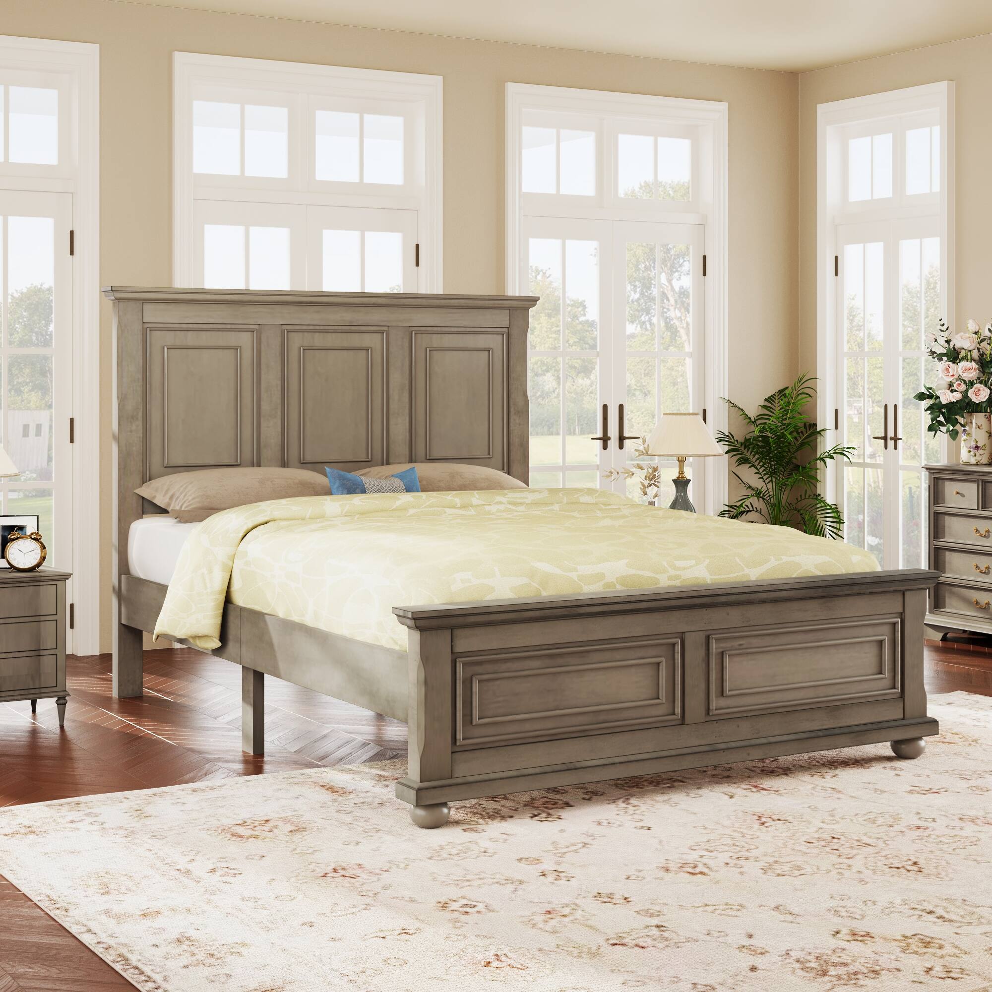 Traditional Town and Country Style Pinewood Vintage Full Bed Bed Bath