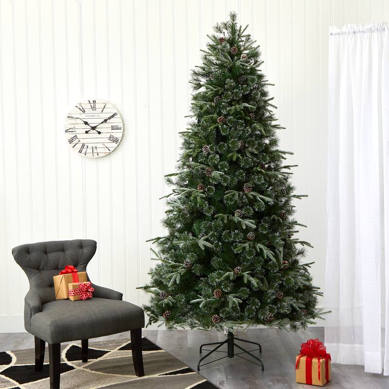 7.5' Snowed Tipped Clermont Pine Christmas Tree with 600 Clear LED - Green