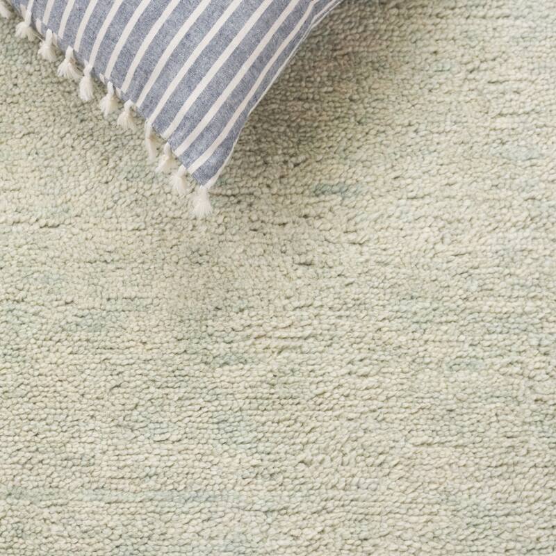 SAFAVIEH Handmade Metro Kleanthi Border Wool Rug