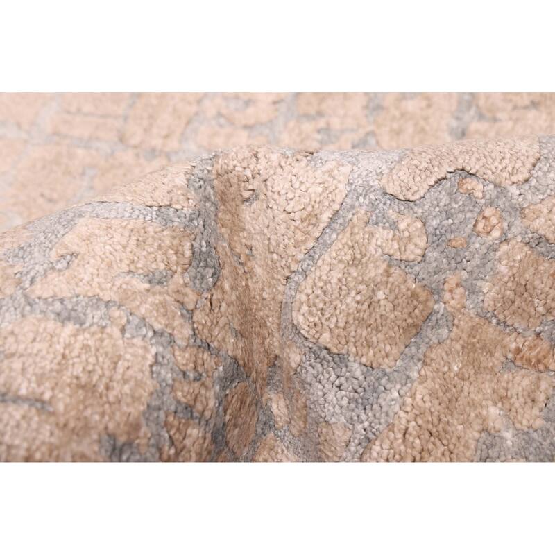 ECARPETGALLERY Hand-knotted Legacy Beige Silk Rug - 5'4 x 7'8