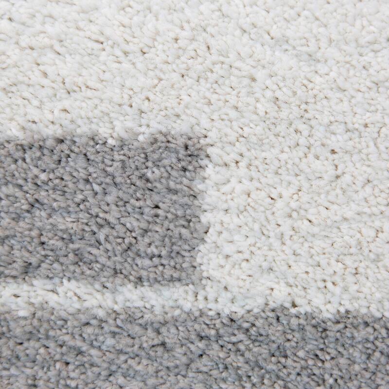 Carson Carrington Salsaker Geometric Area Rug