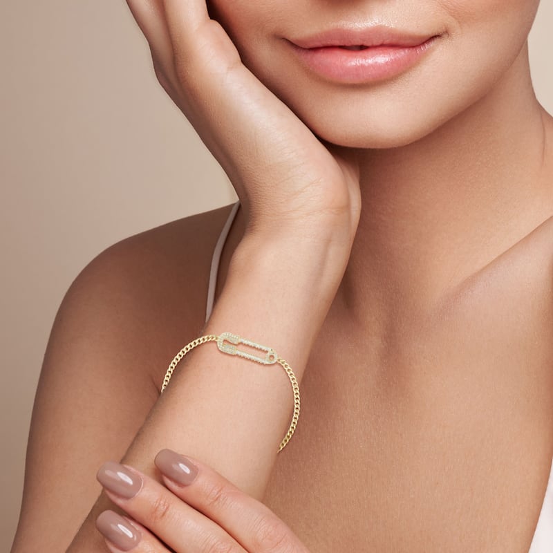 Soleil Sterling Silver Cubic Zirconia Safety Pin Curb Chain Bracelet
