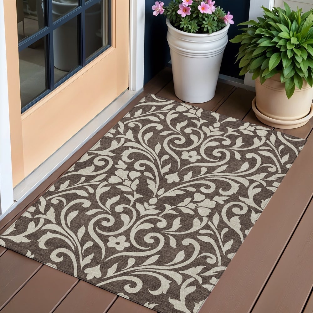 HomeRoots Floral Transitional Rectangle Outdoor Rug