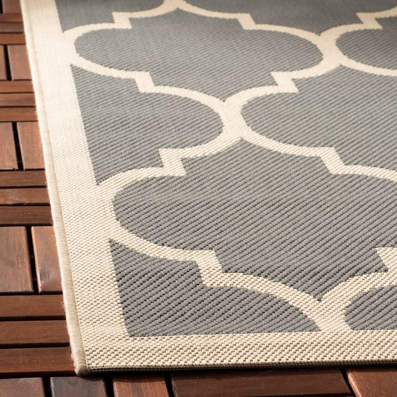 SAFAVIEH Courtyard Kathy Indoor/ Outdoor Waterproof Patio Backyard Rug