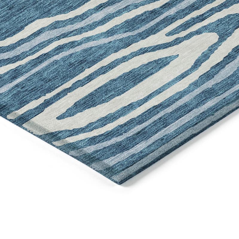 Machine Washable Indoor/ Outdoor Abstract Illusion Chantille Rug