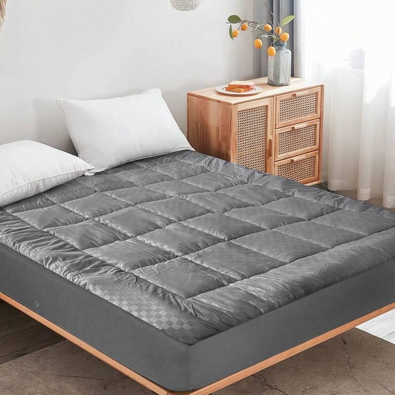 King Size Solid-Color Embossed Mattress Bedspread