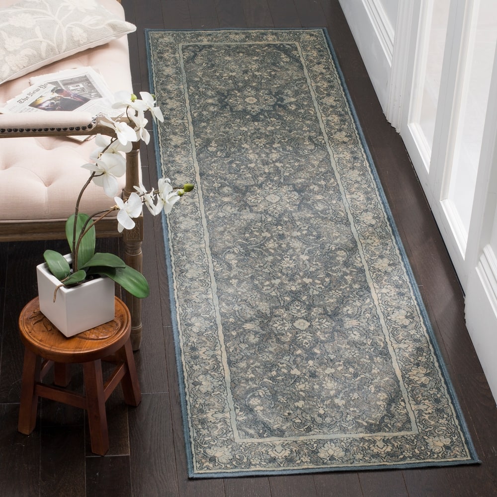 SAFAVIEH Vintage Distressed Boho Carlien Oriental Rug