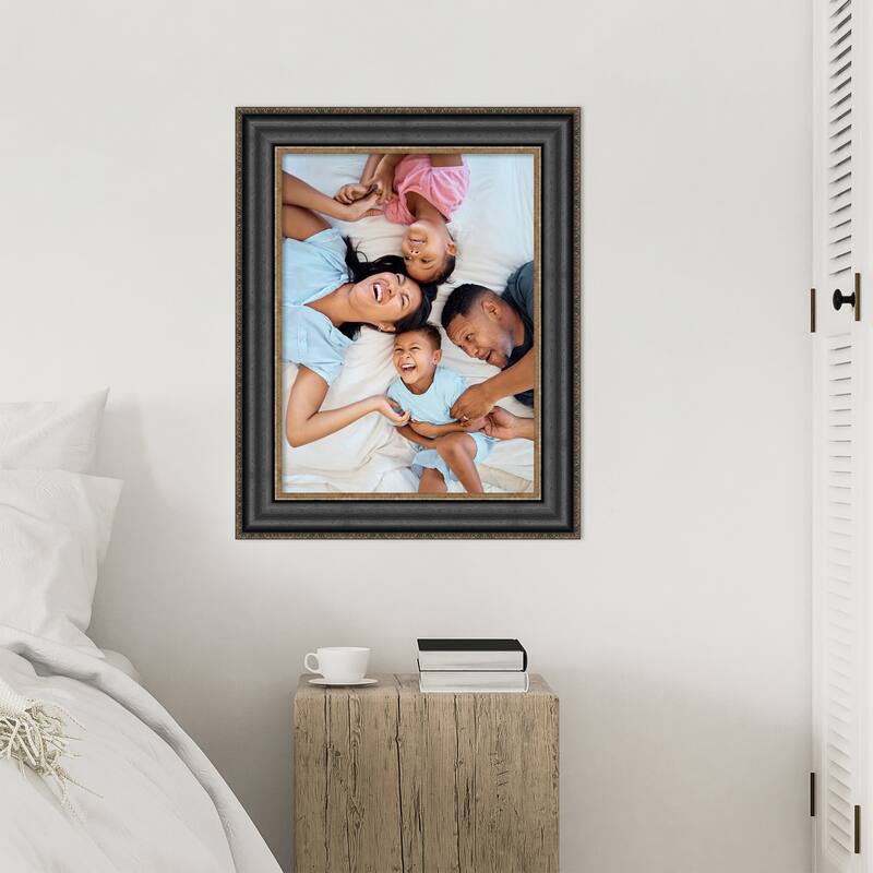 Thomas Black Bronze Framed Picture Frame, Photo Frame