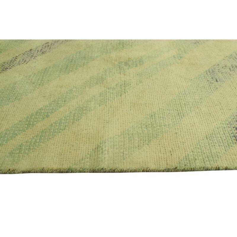 Balochi Magnolia Ivory/Lt. Green Rug - 5'7" x 7'10"