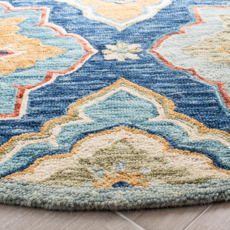 SAFAVIEH Handmade Suzani Aisha Floral Trellis Wool Rug
