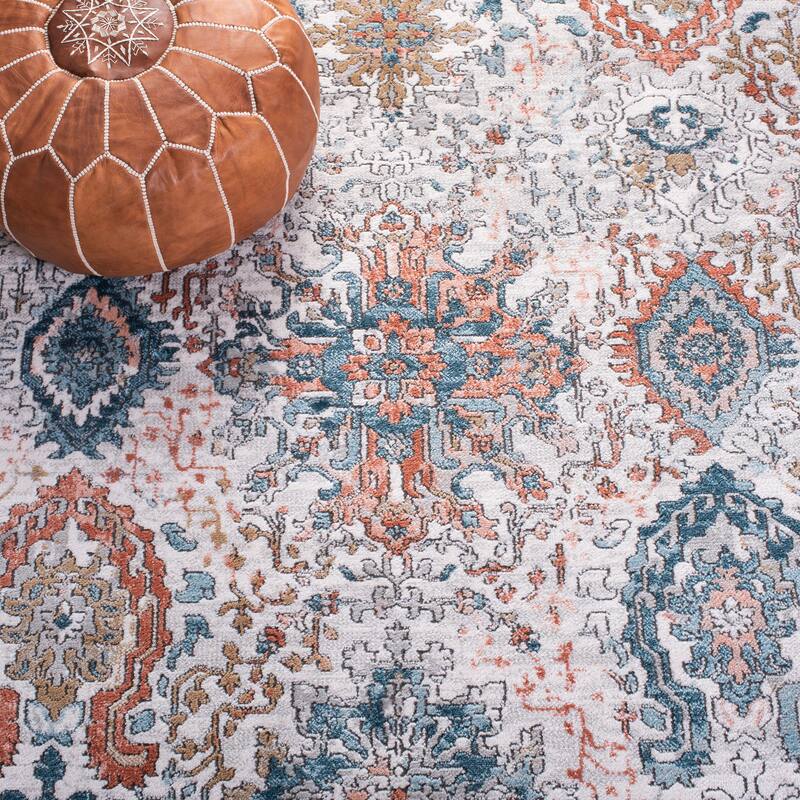 SAFAVIEH Shivan Ivah Modern Rug