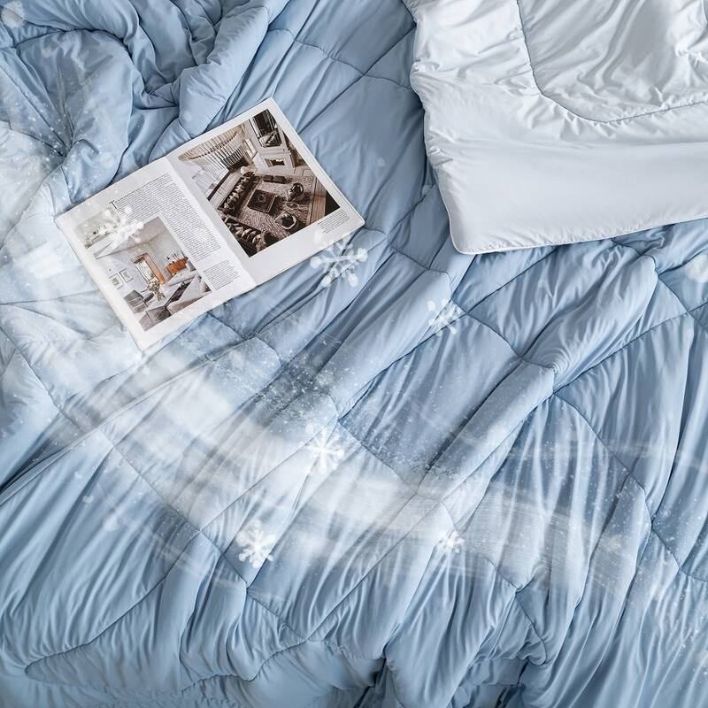 Double-Sided Cooling Comforter for Hot Sleepers