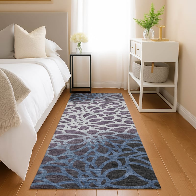 Machine Washable Indoor/ Outdoor Floral Craze Chantille Rug