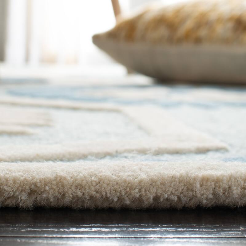 SAFAVIEH Handmade Cambridge Edeltraud Modern Moroccan Wool Rug