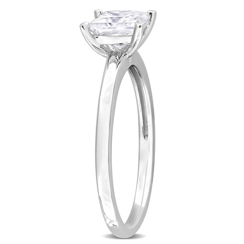 Miadora 7/8ct DEW Square-cut Created Moissanite Solitaire Ring in Sterling Silver