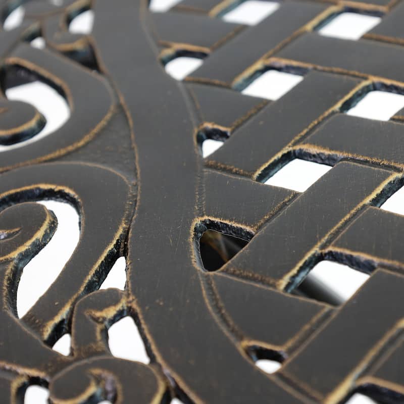 Hanover Traditions 7-Piece Dining Set in Blue with a 60 In. Round Cast-top Table and Six Swivel Rockers