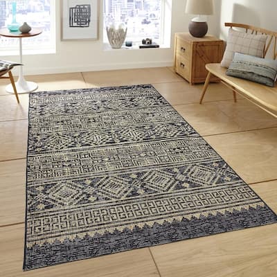 Sevita Geometric Vestige Indoor/Outdoor Rug