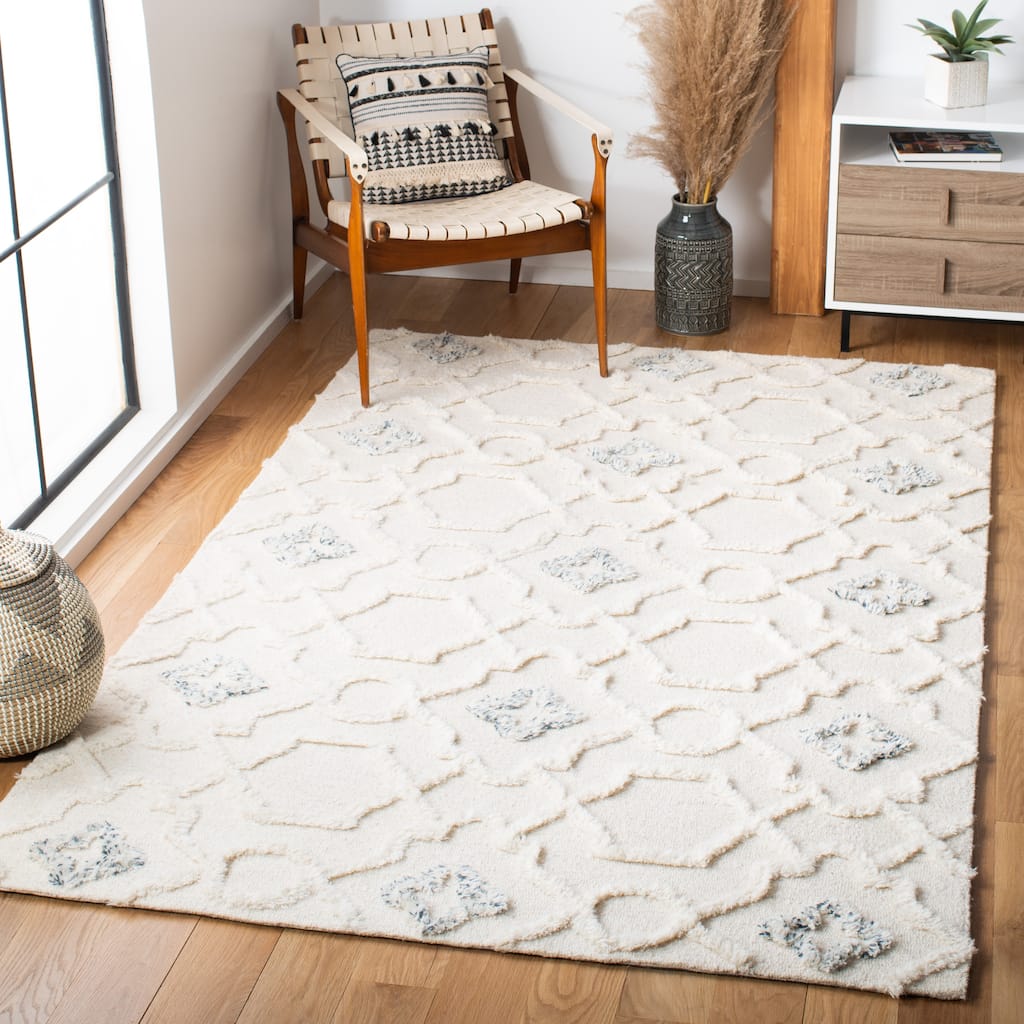 SAFAVIEH Handmade Casablanca Shag Flores Wool Rug