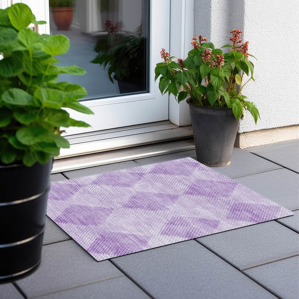 Machine Washable Indoor/ Outdoor Modern Diamonds Chantille Rug