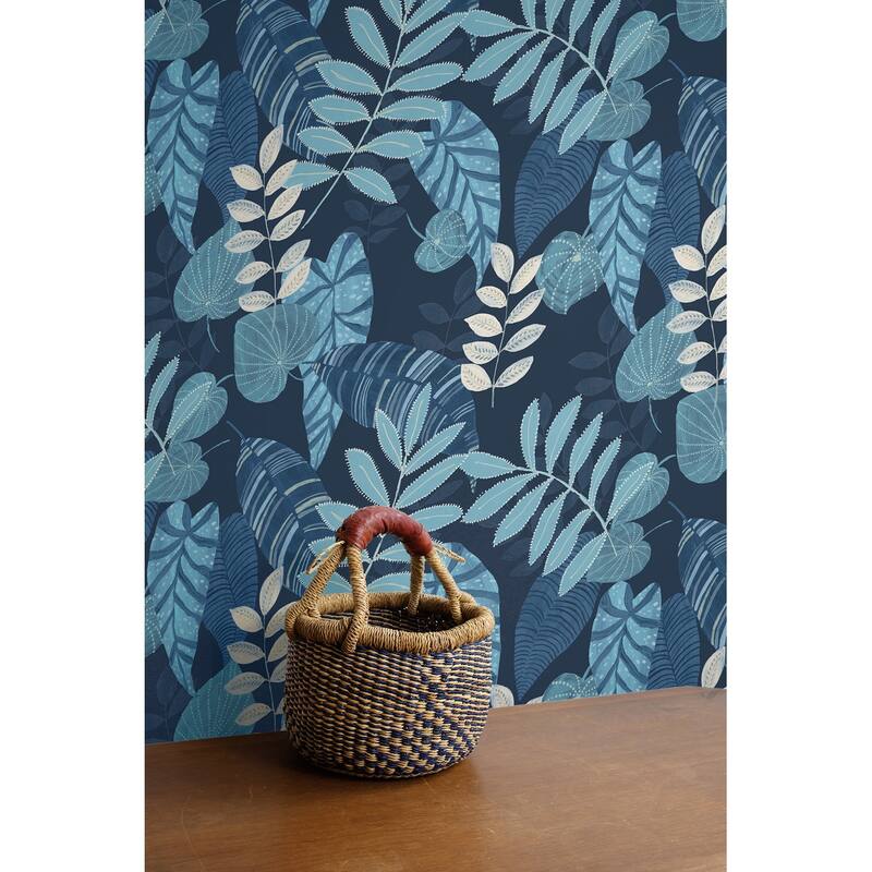 Seabrook Designs Boho Rhapsody Tropicana Leaves Unpasted Wallpaper