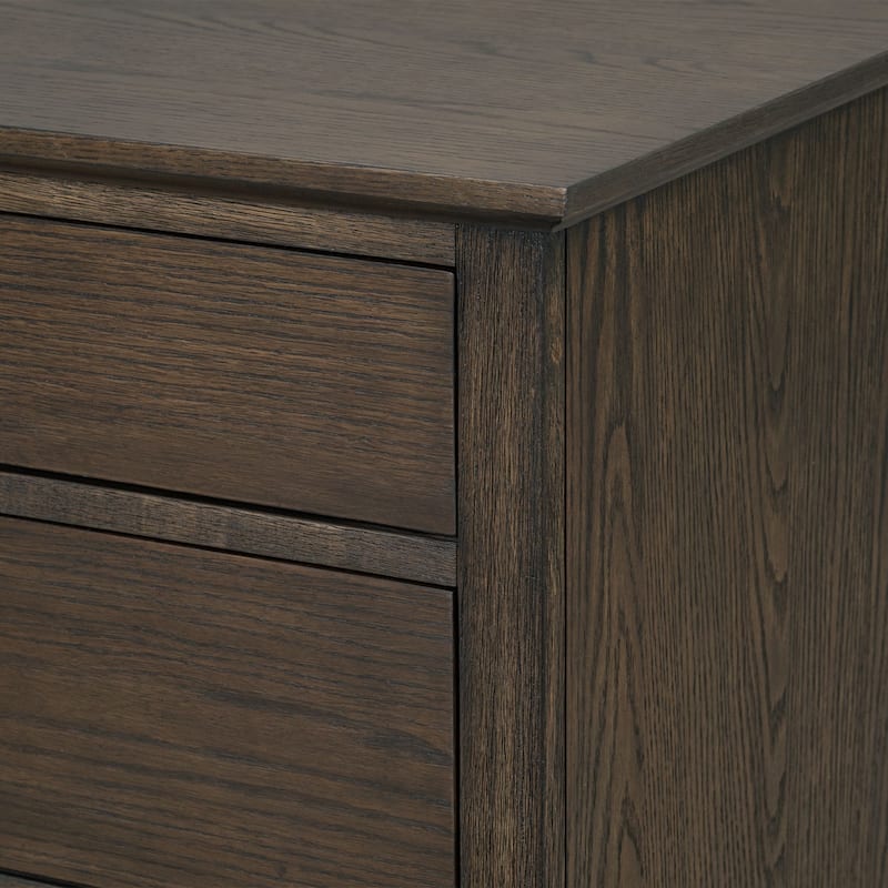 Madison Park Signature Victoria 4-drawer wood dresser (40")