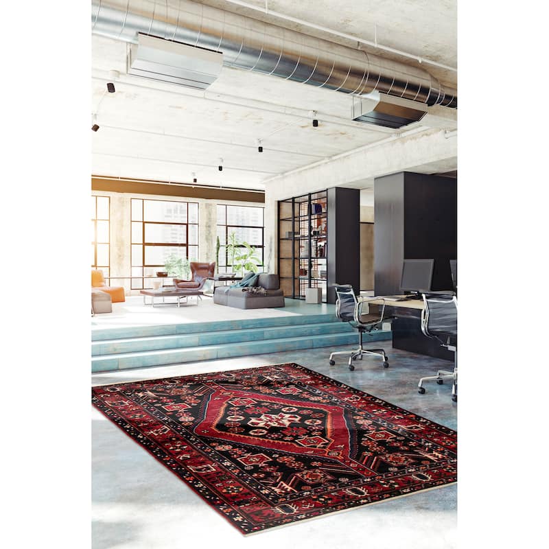 ECARPETGALLERY Hand-knotted Andelz Black Wool Rug - 4'6 x 6'9