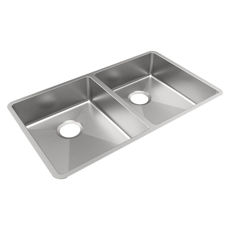 Crosstown 18 Gauge Stainless Steel 31-1/2" x 18-1/2" x 5-1/2" Double Bowl Undermount Sink - 31-1/2" x 18-1/2" x 5-1/2"