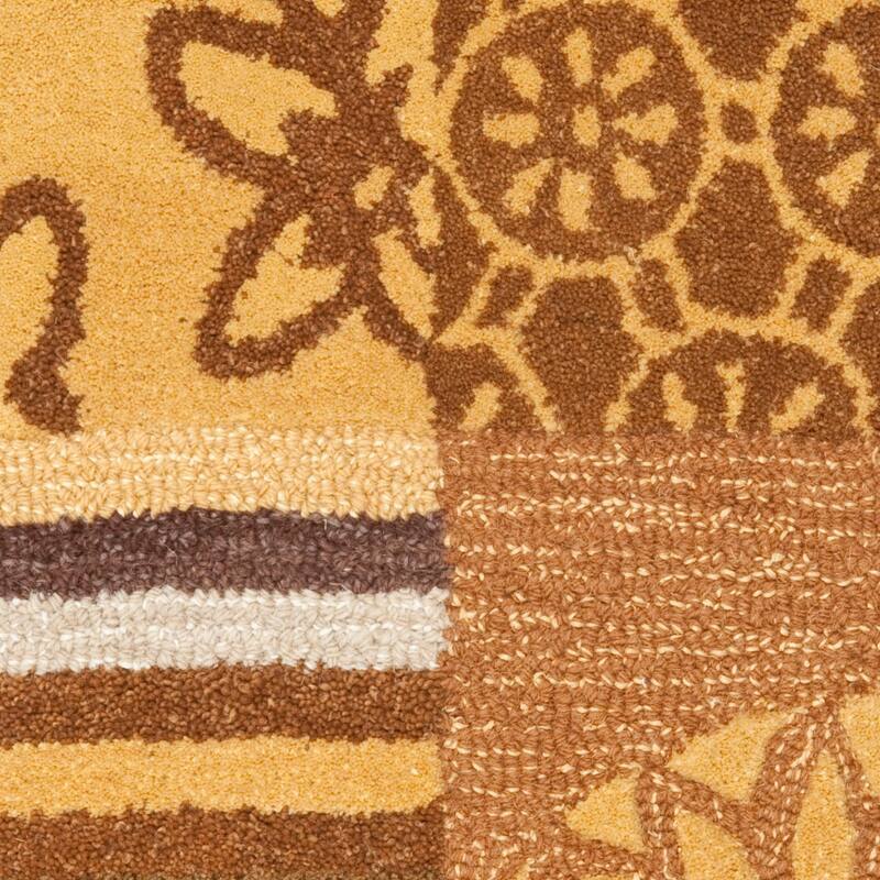 SAFAVIEH Handmade Soho Trixi Patchwork N.Z. Wool Rug