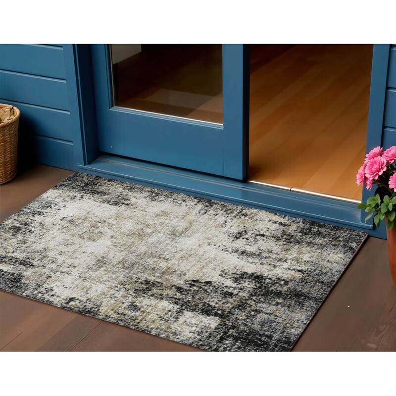 HomeRoots Abstract Transitional Rectangle Outdoor Rug - 3' x 5'