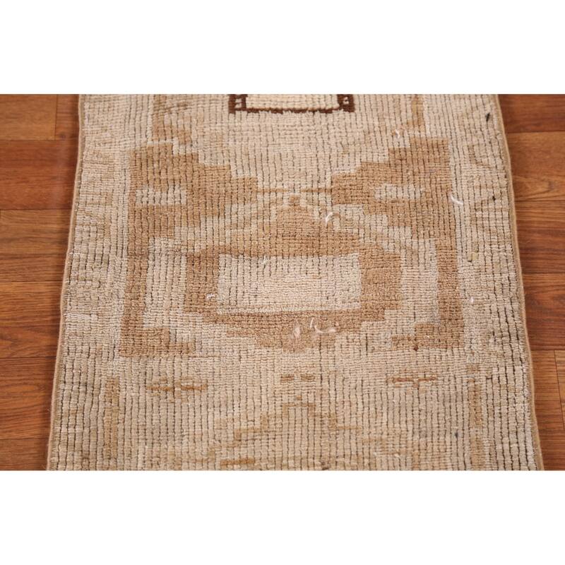 Hand Knotted Oriental 100% Wool Carpet Transitional Geometric Beige & Ivories Anatolian Area Rug - 2' 4'' X 1' 5''