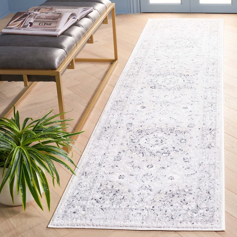 SAFAVIEH Layla Gulen Shabby Chic Farmhouse Rug - 2'2" x 9' Runner - Ivory/Grey