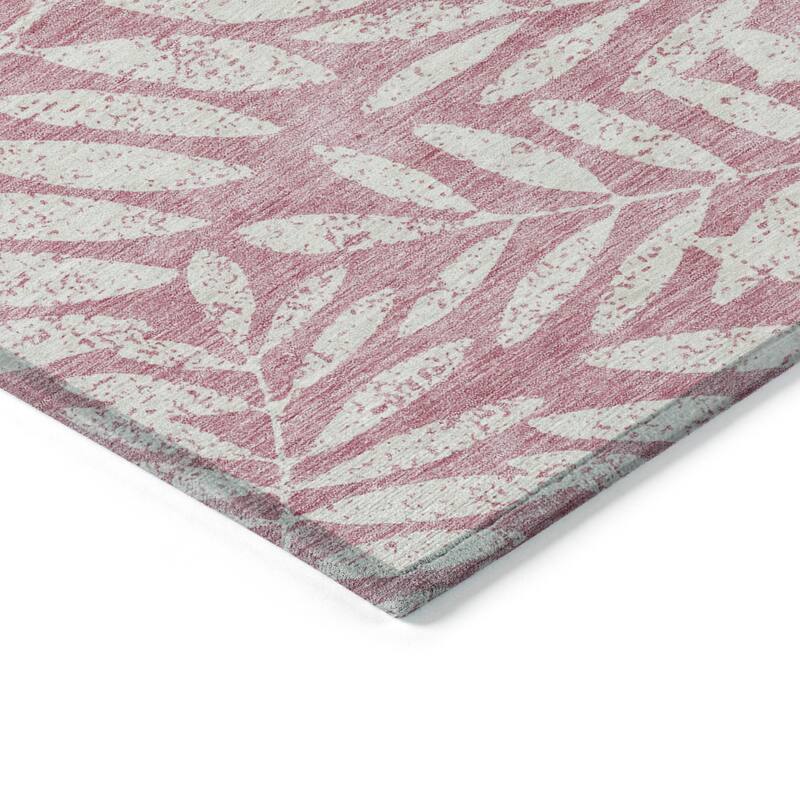Machine Washable Indoor/ Outdoor Chantille Palm Rug