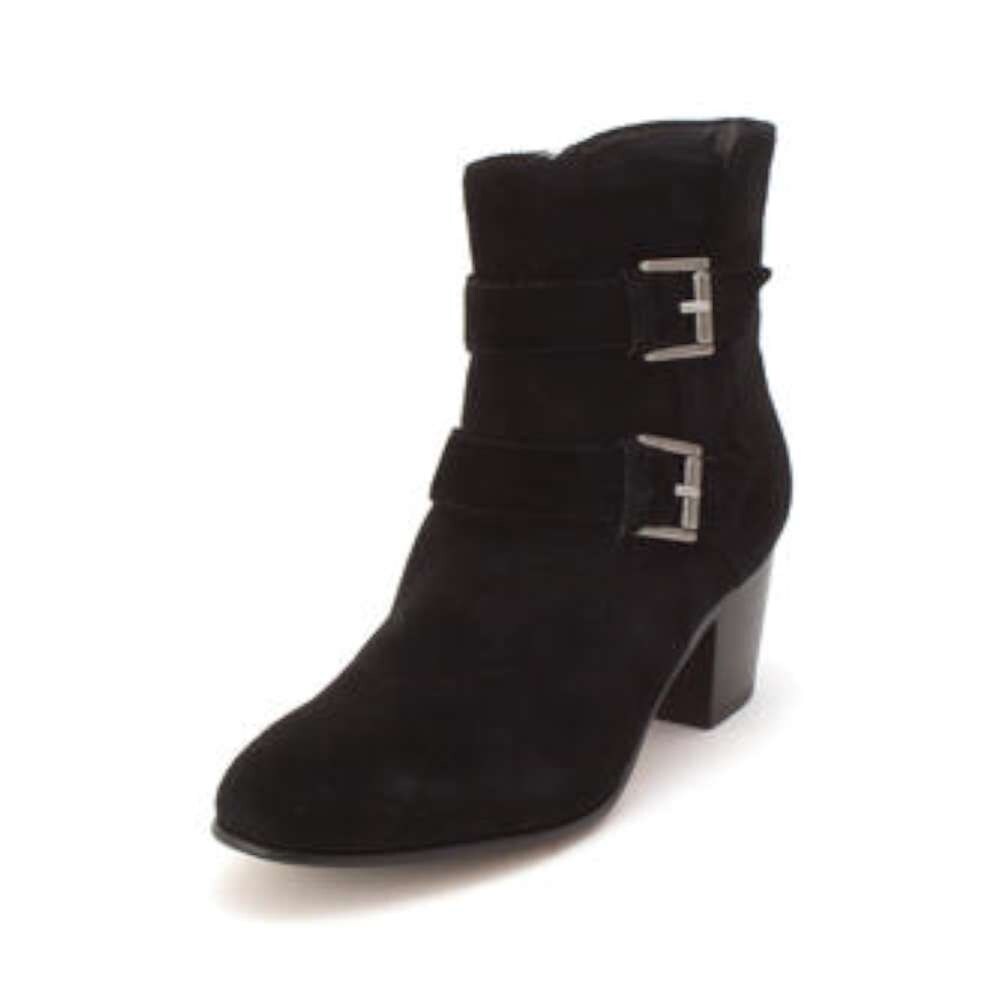 clarks women's caddell tropic ankle bootie