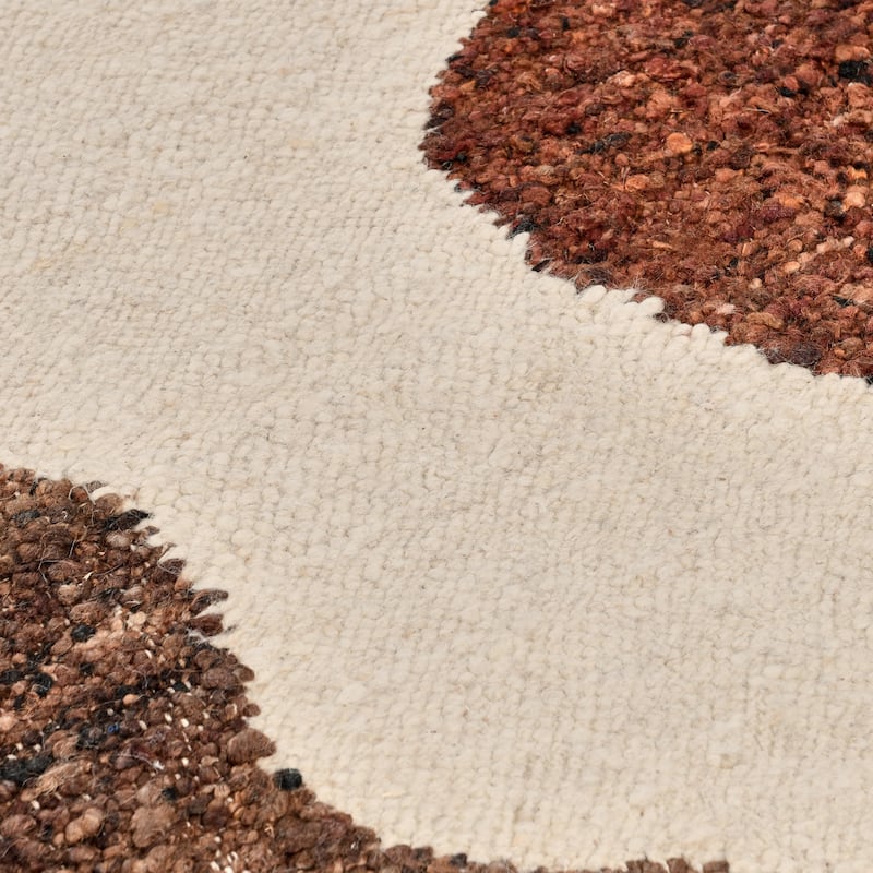 Villa by Classic Home Hesperia Hand Woven Wool Rug