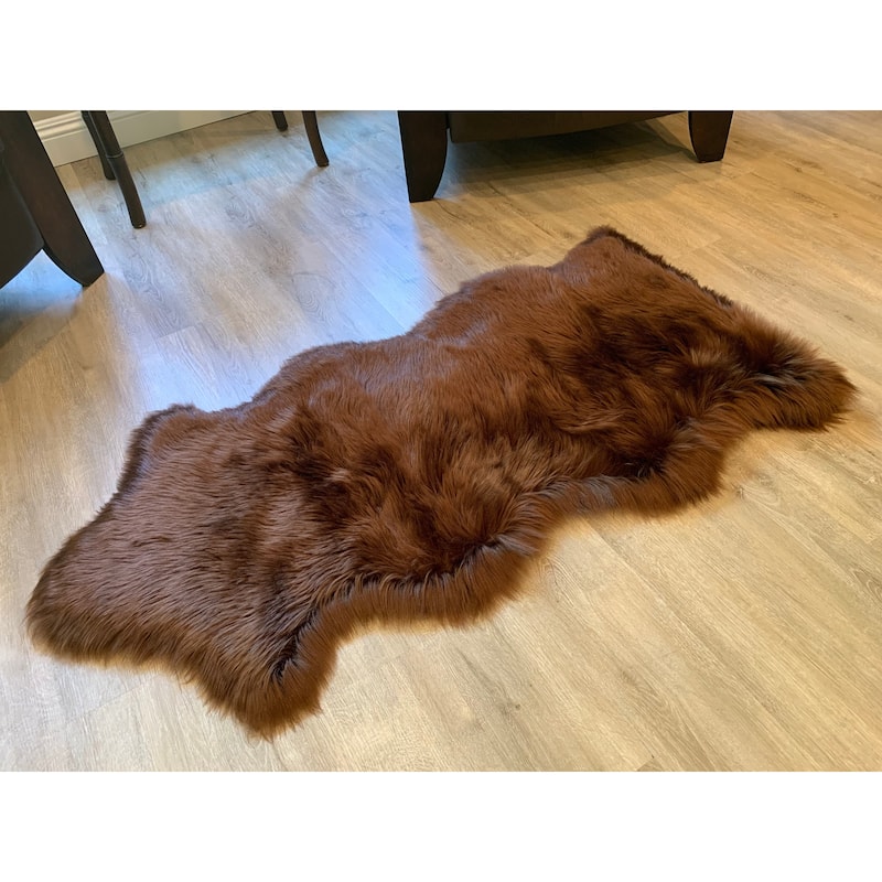 Highland Select Natural Long Wool Sheepskin 1-1/2 Pelt Shag Rug - 2' x 4'