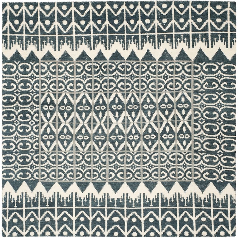 SAFAVIEH Hand-knotted Kenya Vanita Southwestern Tribal Wool Rug - 7' Square - Charcoal