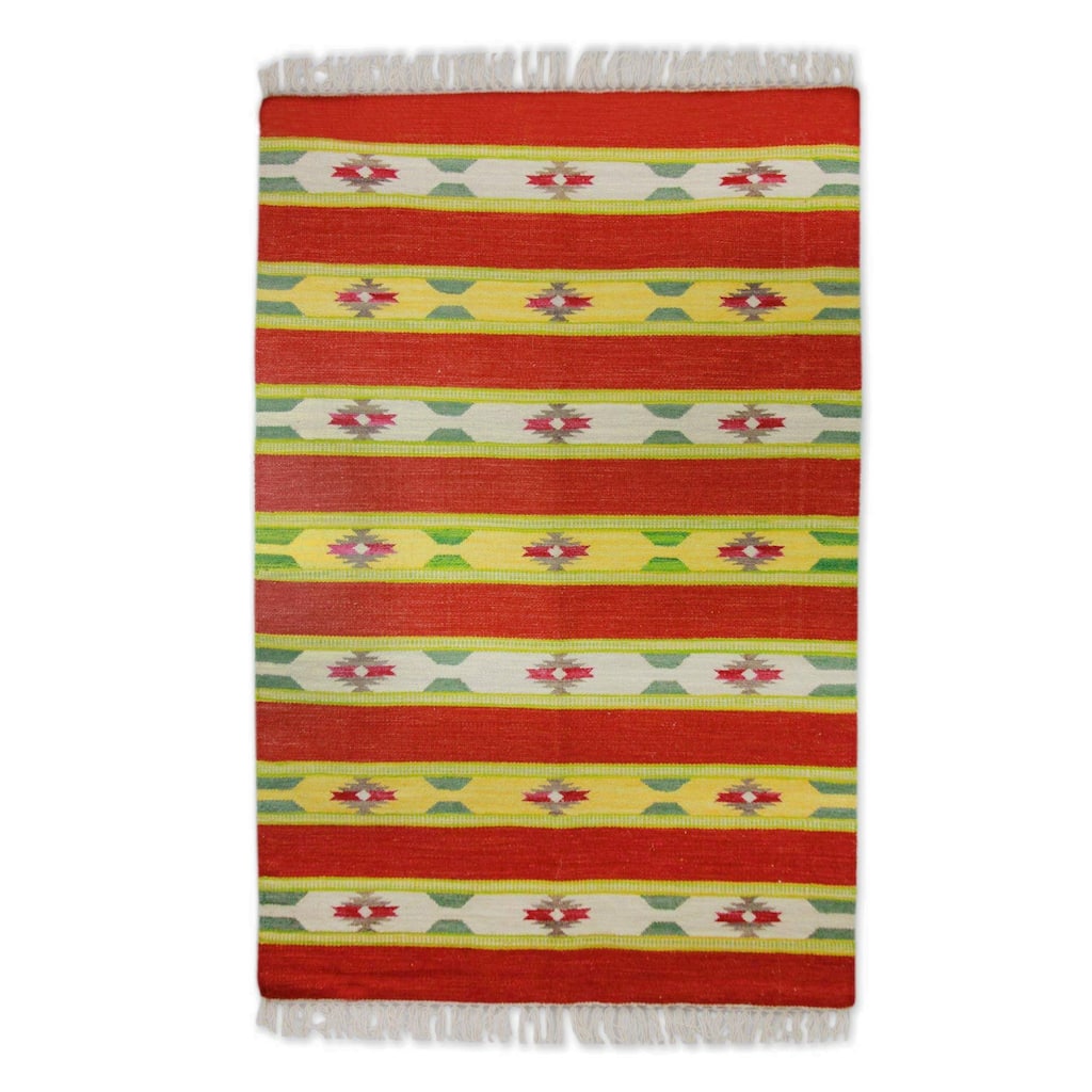 Handmade Scarlet Garden Wool area rug (India ) - Big