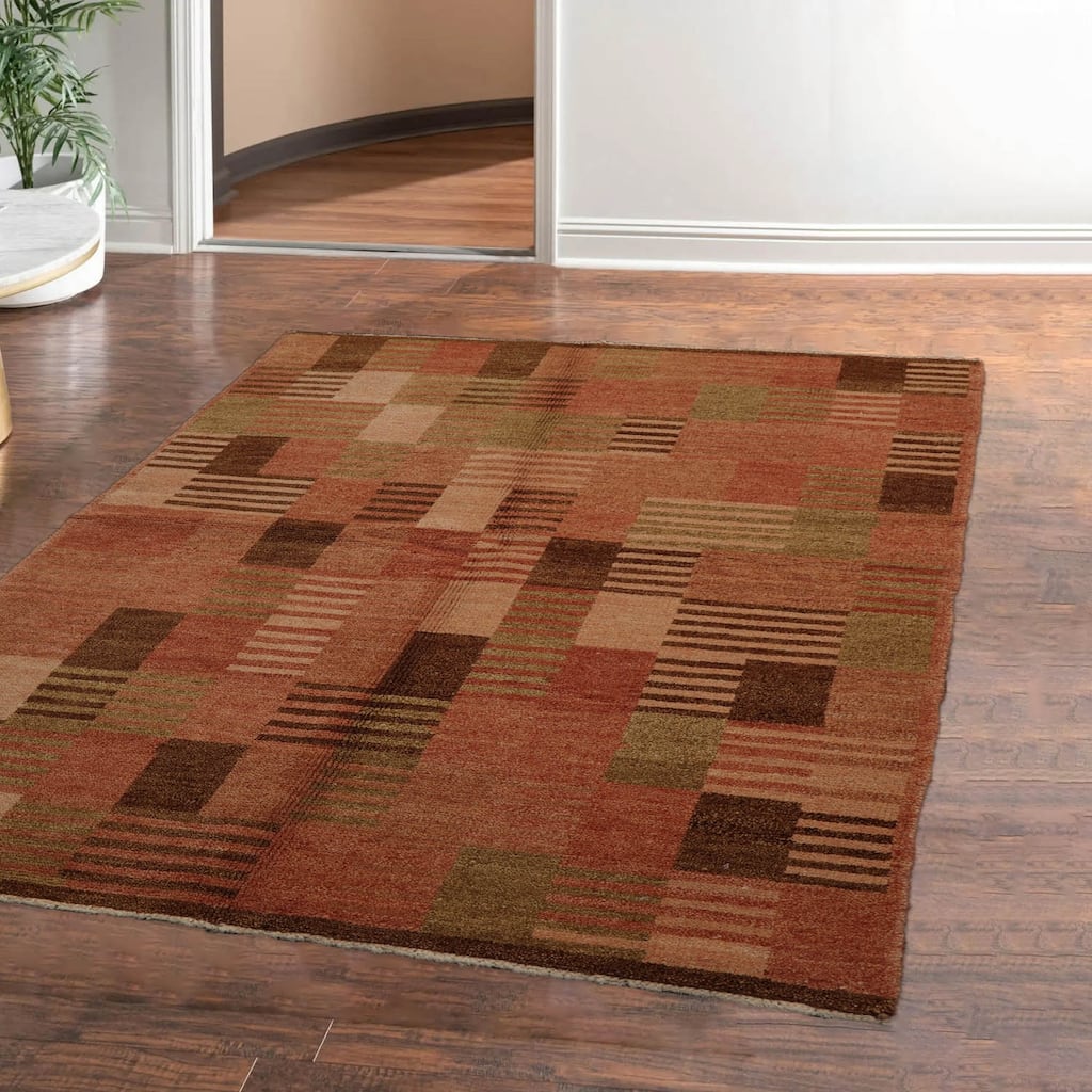 Hand Knotted Rose, Beige Tibetan 100% Wool Modern Oriental Area Rug - 4' 1'' x 6' 2''