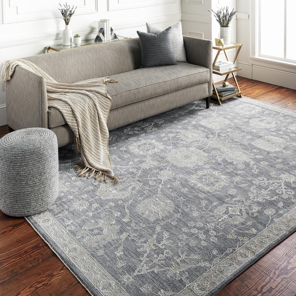 Livabliss Avant Garde Updated Traditional Medallion Area Rug