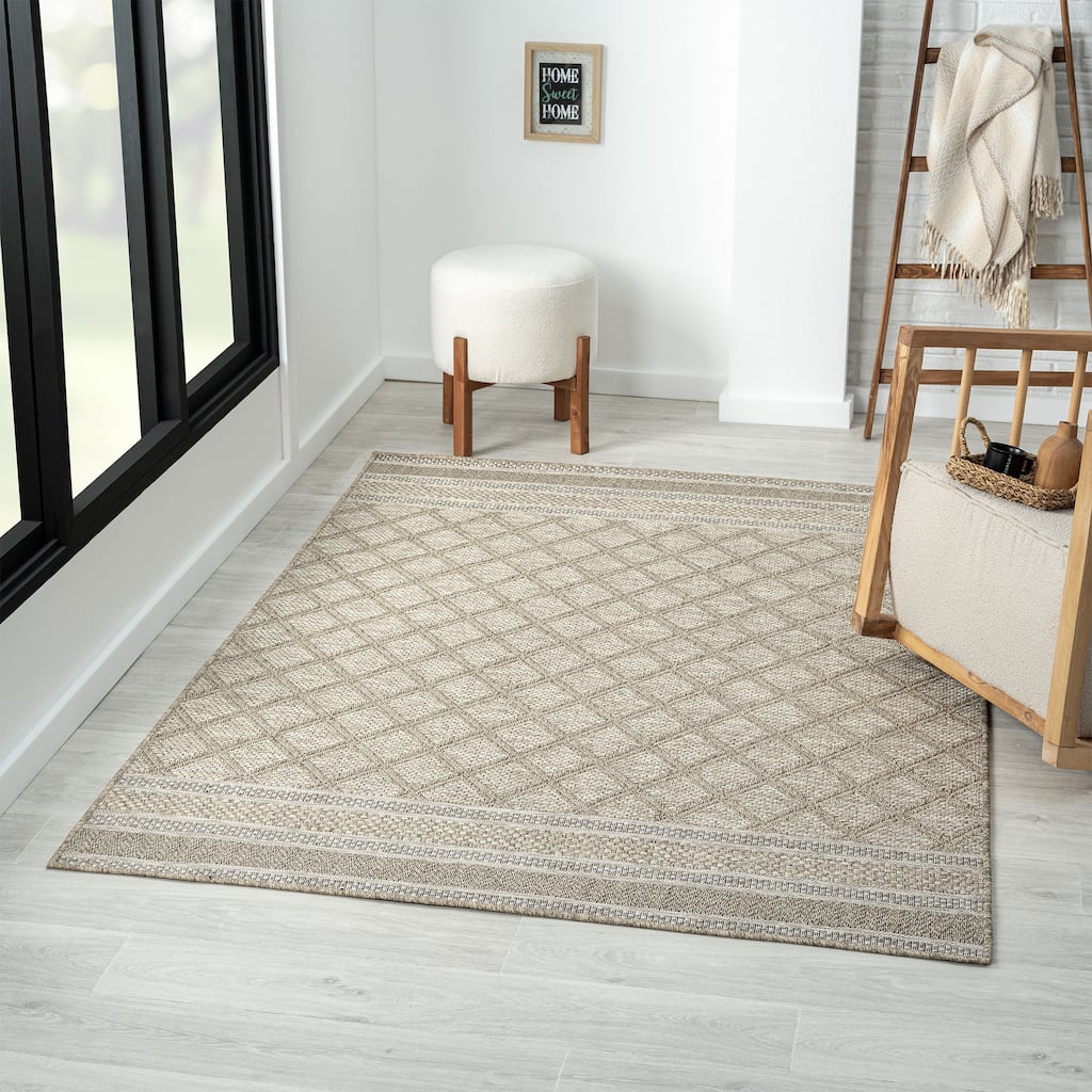 Sevita Octavia Transitional Trellis Brown/Natural Indoor/Outdoor Area Rug