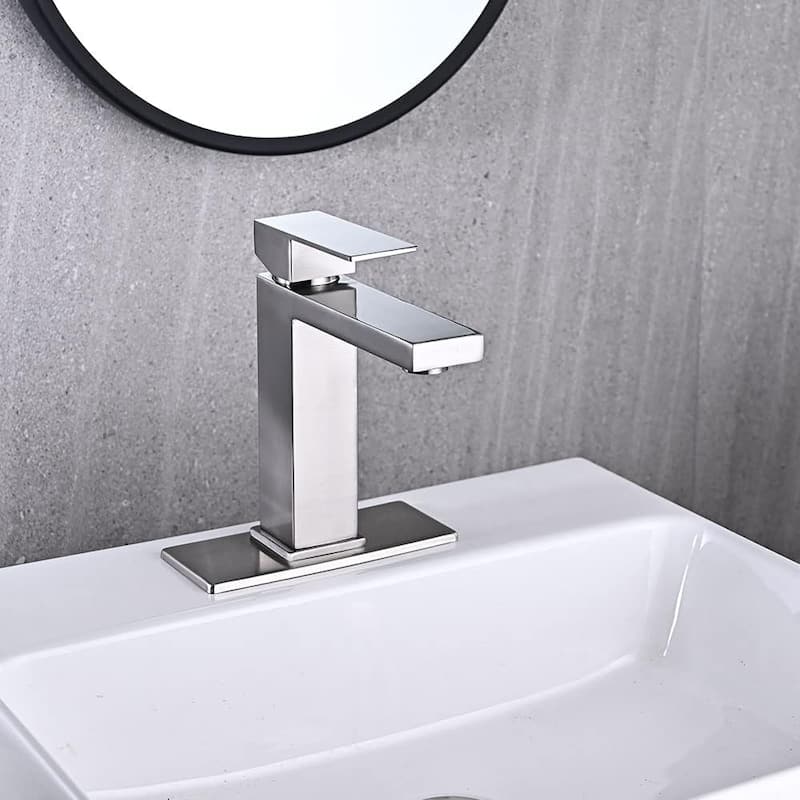 Matte Black Bathroom Faucet Single Hole Vanity Bath Faucet Single Handle Modern Stainless Steel Bathroom Faucets for Sink 1 Hole