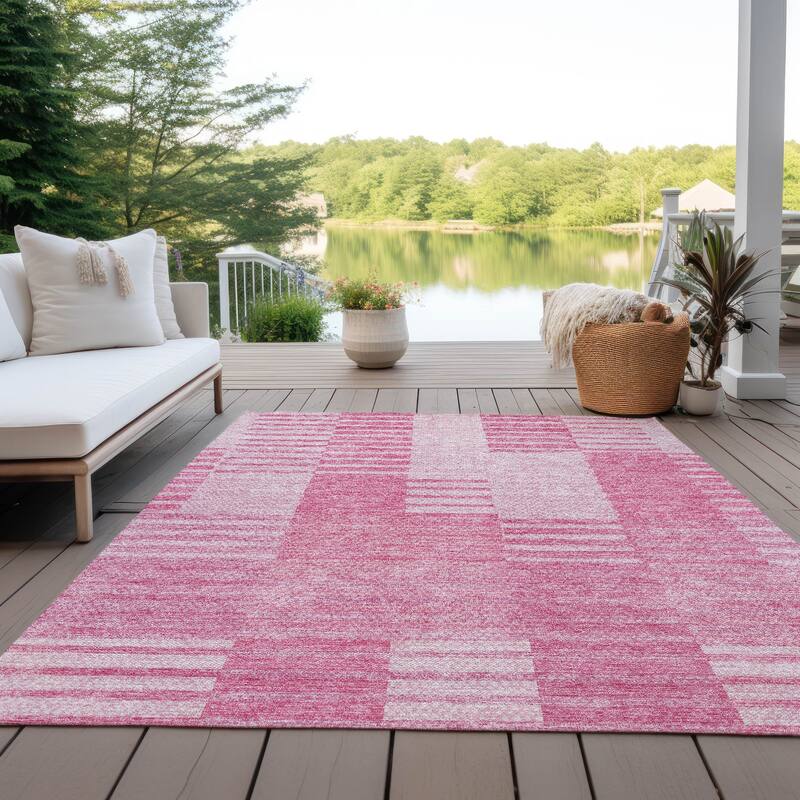 Machine Washable Indoor/ Outdoor Chantille Geometric Contemporary Rug