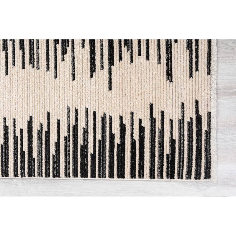 Juniper Collection Ivory Machine Made Indoor Area Rug