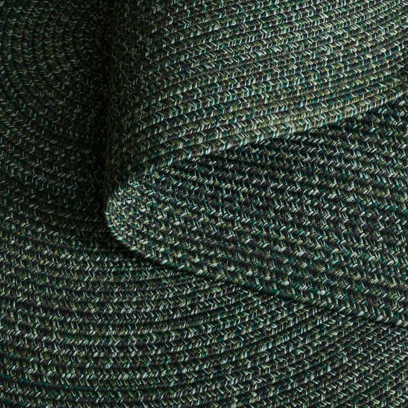 SAFAVIEH Handmade Braided Thijs Reversible Rug
