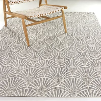 Beniston Art Deco Scalloped Indoor/Outdoor Area Rug