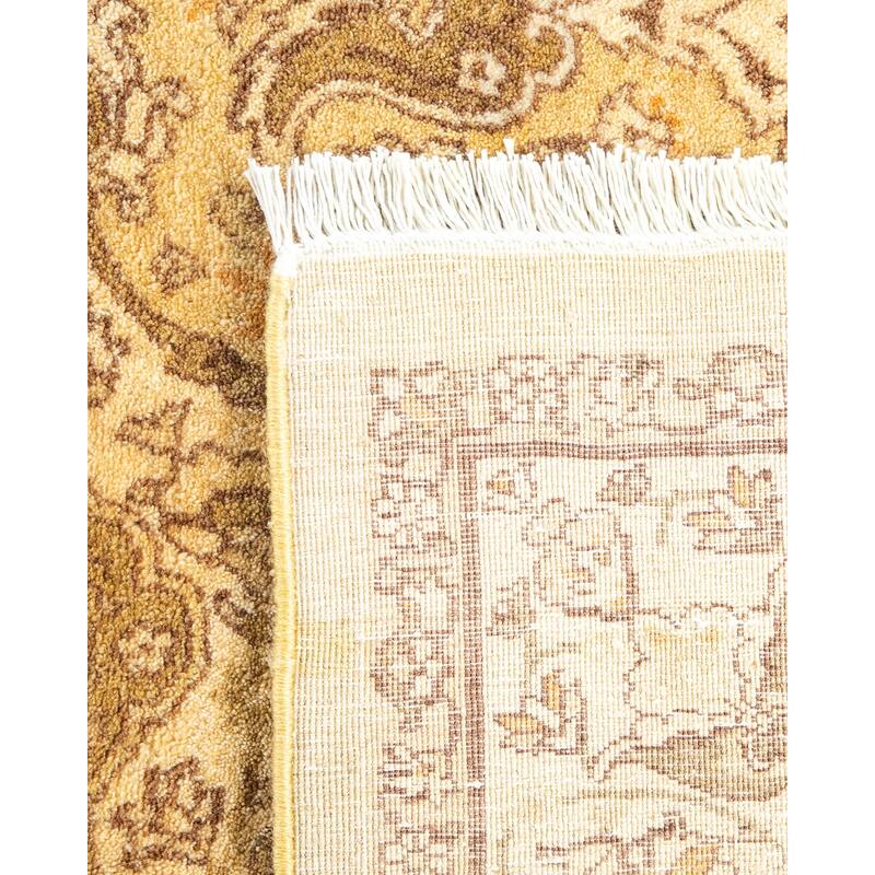 Overton Handknotted Wool Traditional Oriental Green Area Rug - 4' x 6'