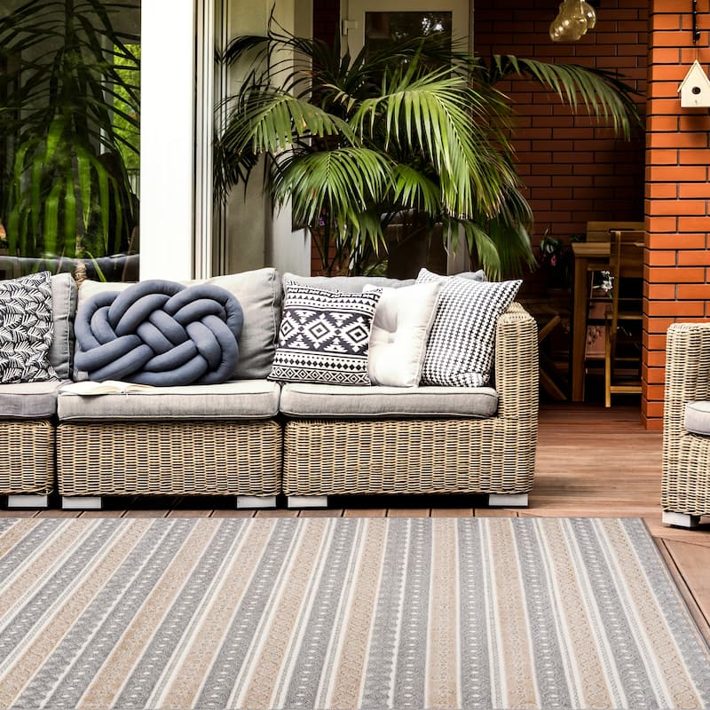 World Rug Gallery Contemporary Geometric Stripe Indoor/Outdoor Area Rug
