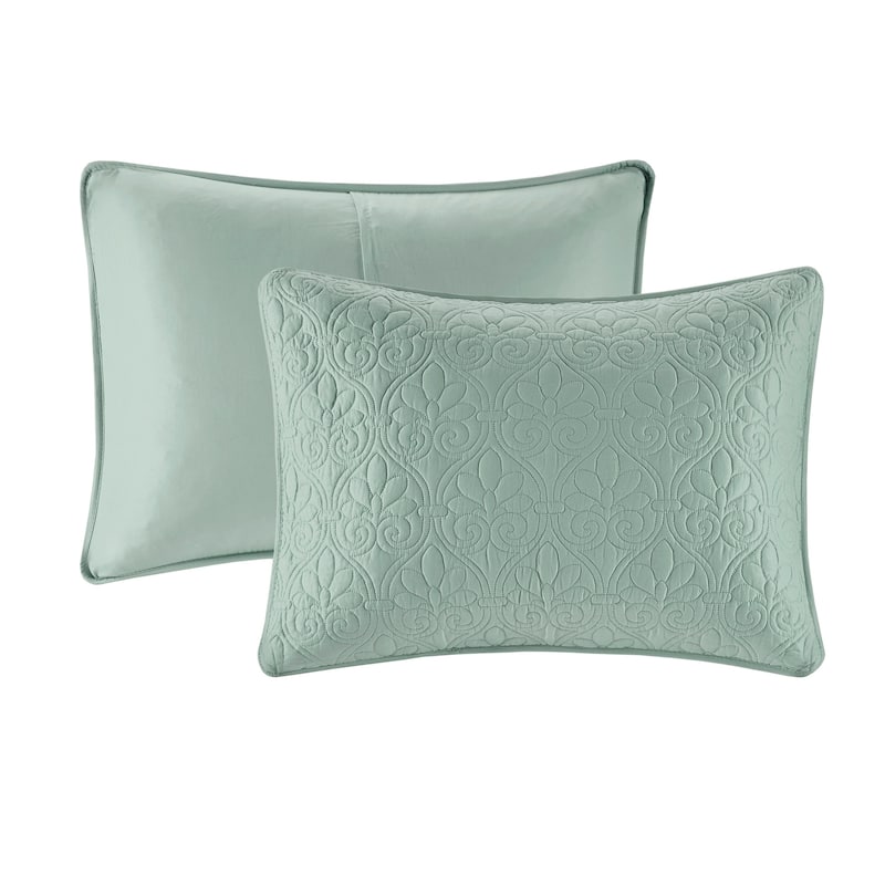 Madison Park Mansfield Reversible Oversized 3-piece Solid Texture Bedspread Quilt Set with Matching Shams